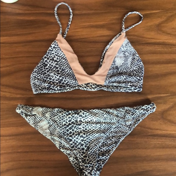 acacia swimwear Other - Rare acacia swimsuit